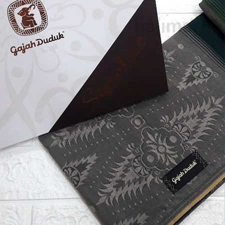 gajah duduk signature_1