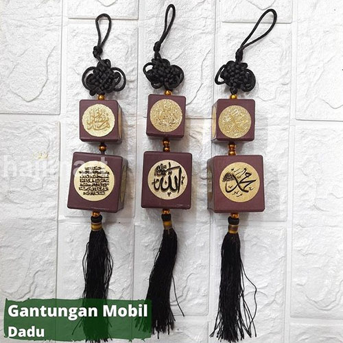Gantungan Mobil Dadu 2 Gantungan Mobil Dadu 2
